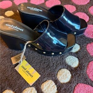 Black patent leather sturdy platforms